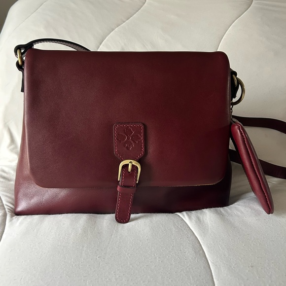 Patricia Nash Mili Leather Flap Crossbody Bag in Burgundy Very Good Condition - Picture 1 of 11